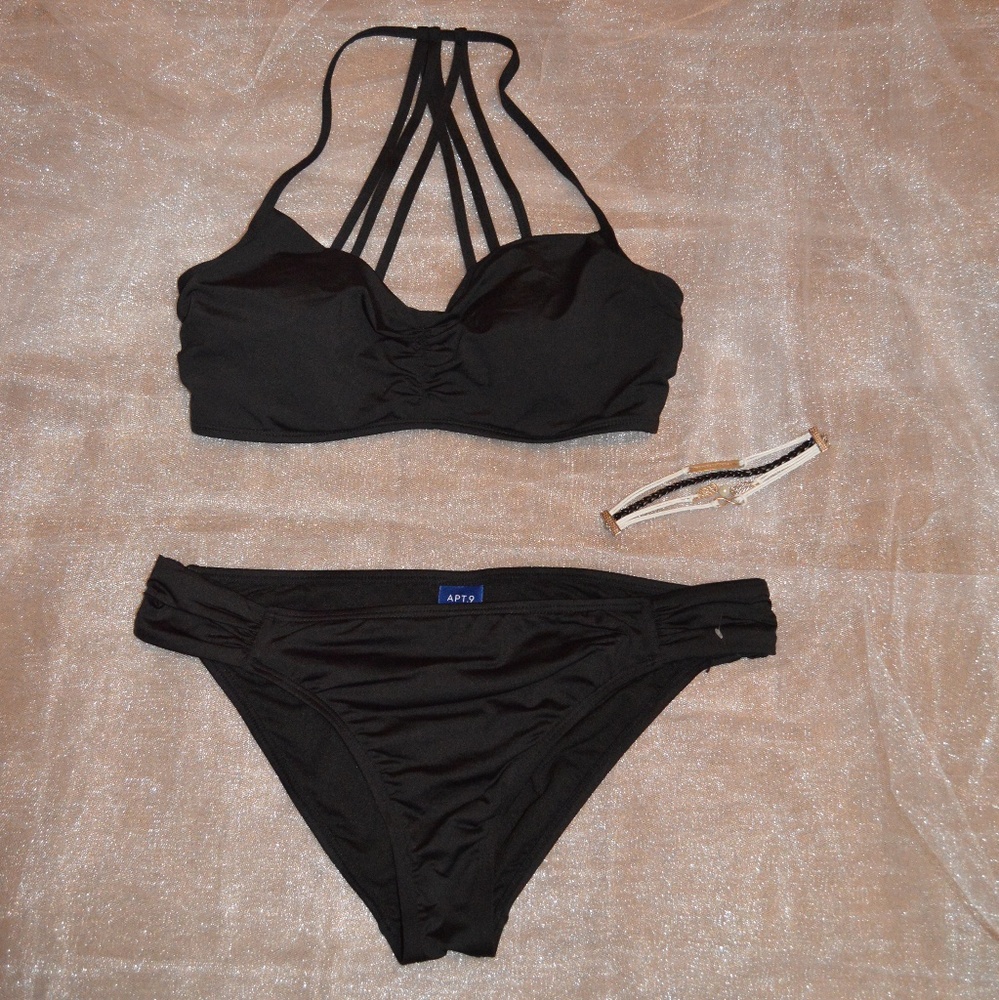 NWOT Strappy back top & solid sash hipster bikini